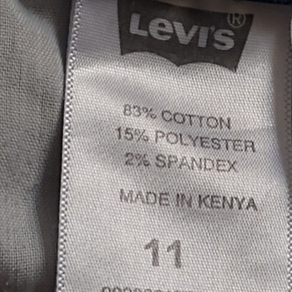 Levi's shorts size 11 juniors - Picture 8 of 8